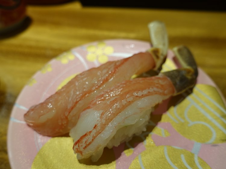 金沢と言えば回転寿司は外せない 金沢駅直結のおすすめグルメ のどぐろやカニを食べまくろう Playlife プレイライフ