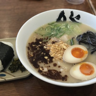 博多ラーメン 膳 周船寺店