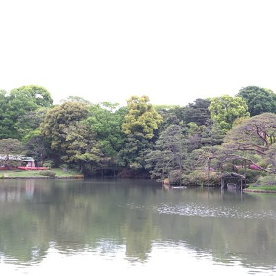 六義園