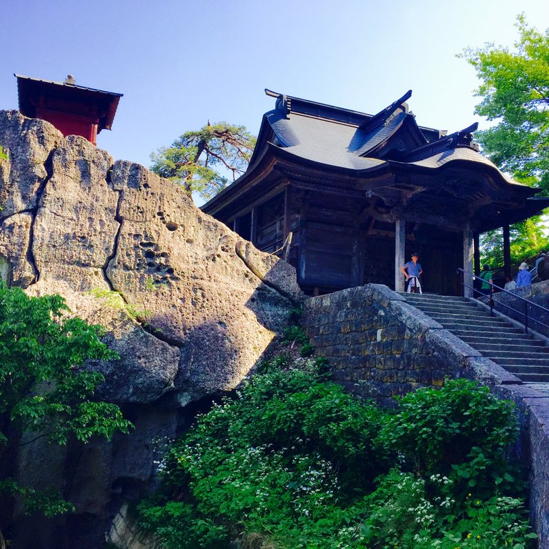 宝珠山立石寺