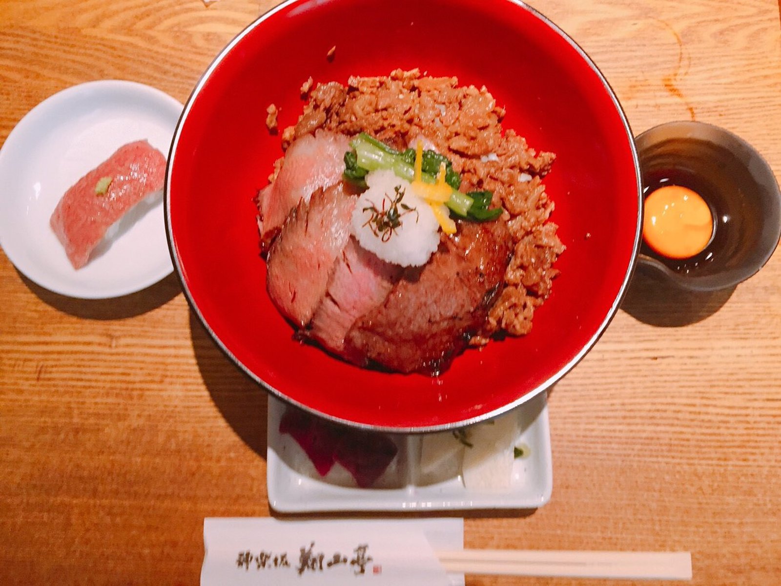 高級料亭の味がこんなに気軽に 神楽坂ランチなら和牛贅沢重専門店 神楽坂 翔山亭 へ Playlife プレイライフ