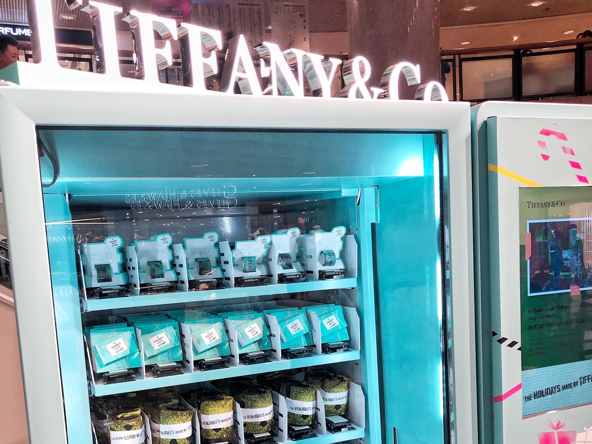 香港旅行♡ティファニーの自動販売機‼︎憧れtiffanyの無料参加イベント