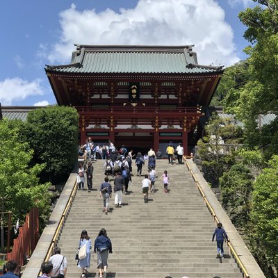 鶴岡八幡宮