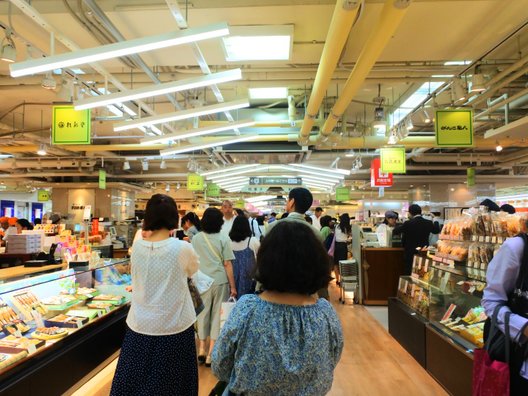 サザエ食品 阪神百貨店