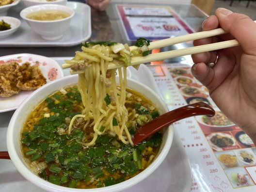 大衆台湾食堂 油猫 難波港町店