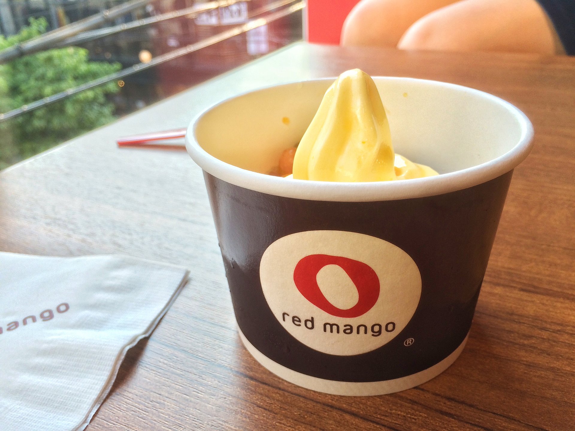 【吉祥寺】女性必見！！アメリカNo.1フローズンヨーグルト専門店「red mango」がオープン！！