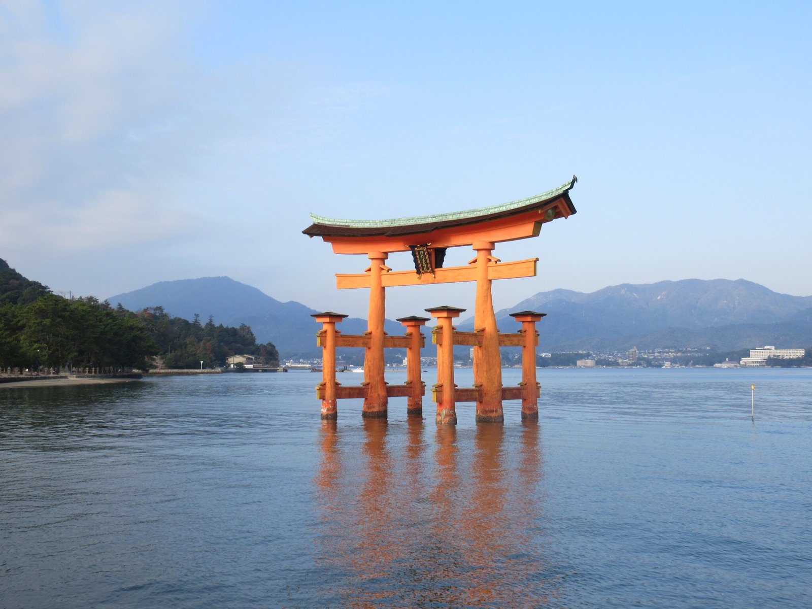 広島 宮島 満潮の厳島神社をお散歩 美味しいもみじ饅頭食べ歩き