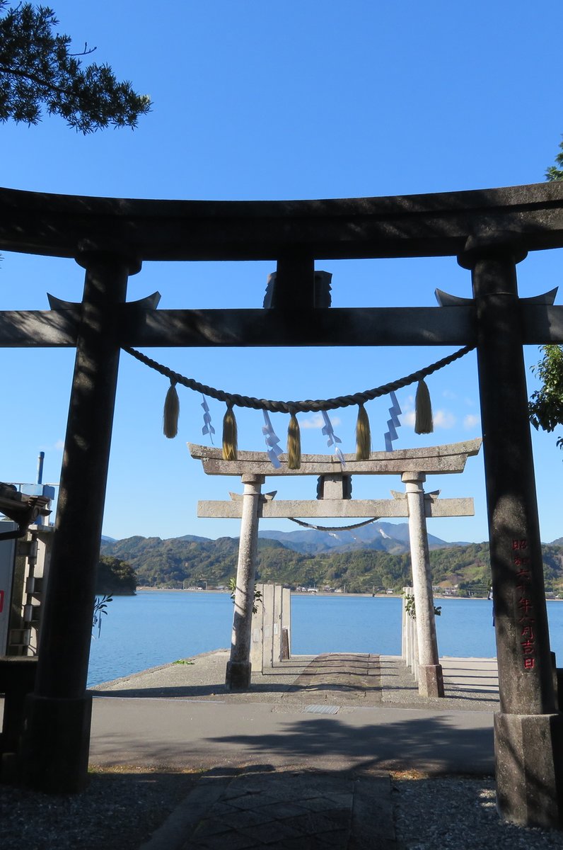 鳴無神社