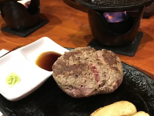 手焼きハンバーグ専門店 やきはん家 （【旧店名】なまはん家）