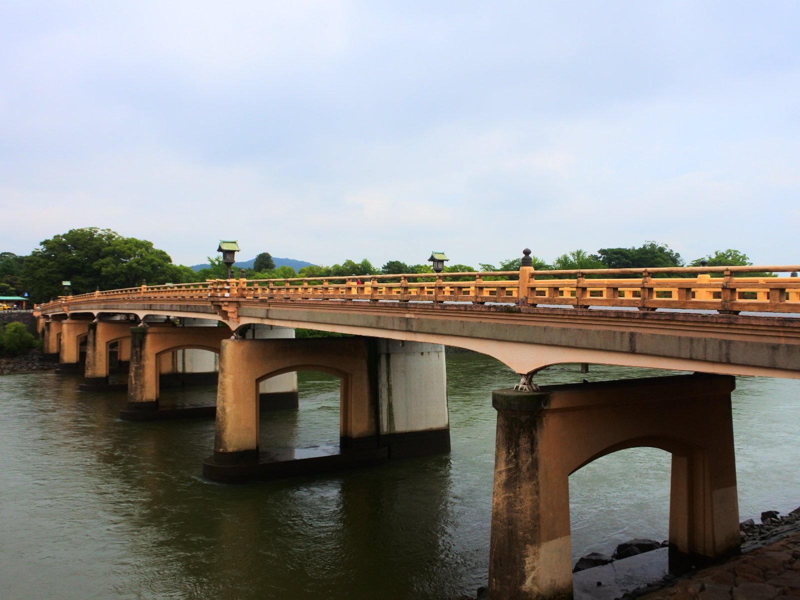 鶴見橋