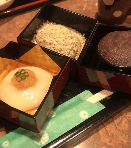  お餅と日本茶の専門店　月光