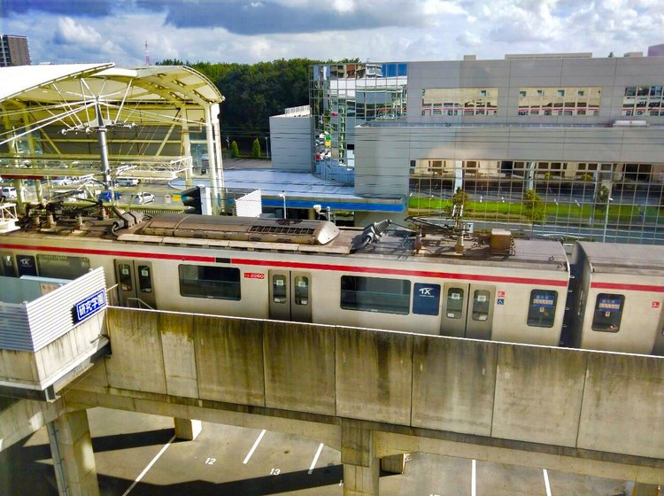 鉄道ファン必見 部屋から電車を眺めるおもしろルーム つくばの駅近ホテル ホテルベストランド Playlife プレイライフ