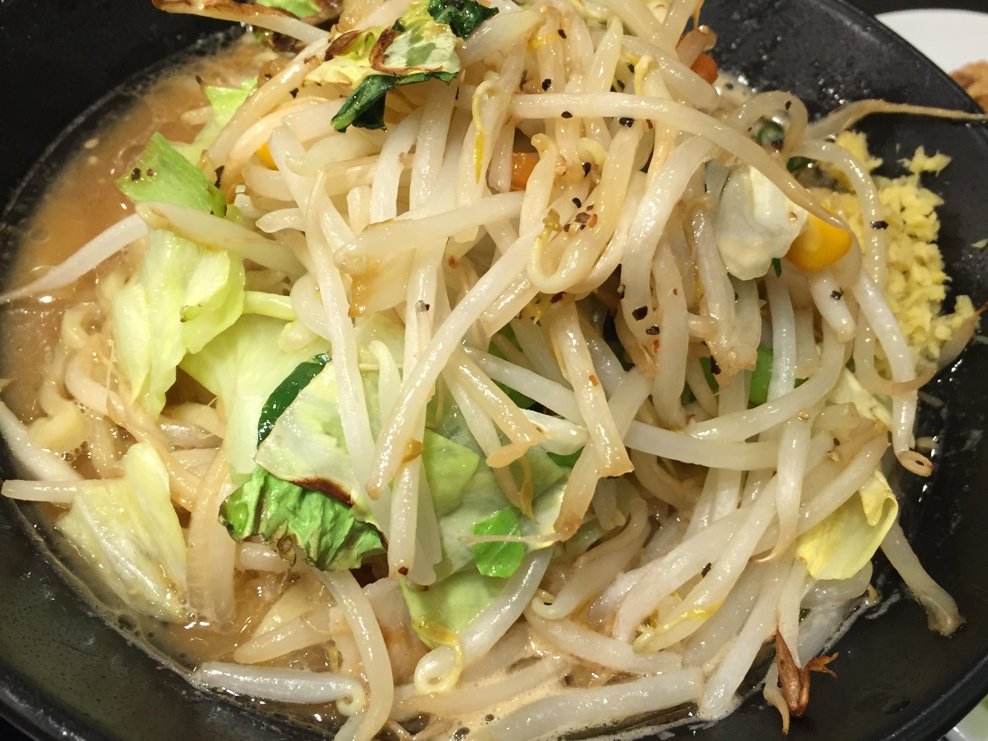 【東京駅ラーメンデート】ラーメンも野菜食べたい！そんなわがまま彼女が喜ぶ野菜たっぷりタンメン！