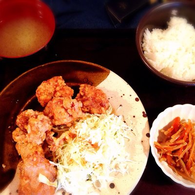 やまや 飯田橋サクラテラス店