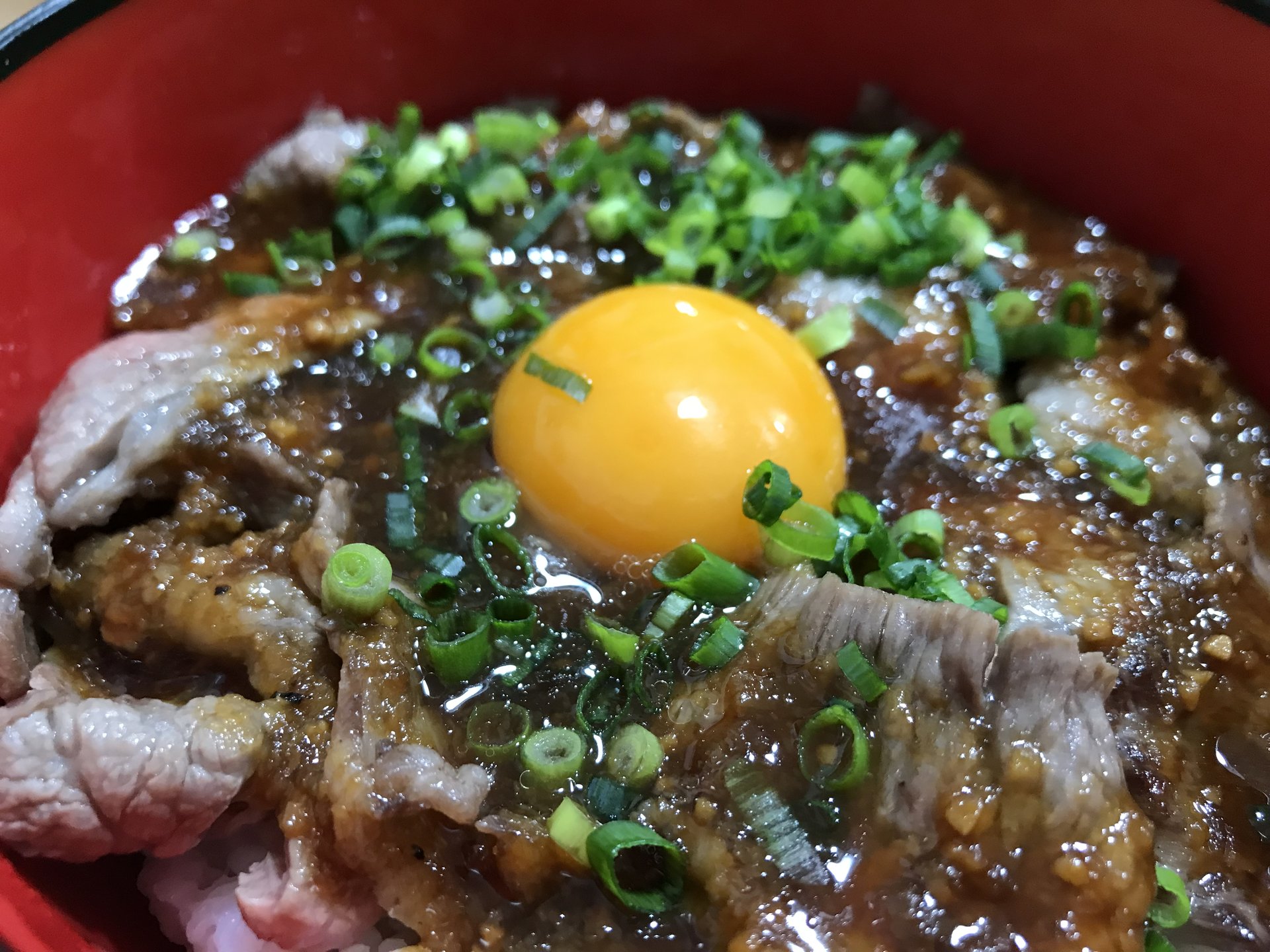 本当にその値段でいいの？精肉店のお肉をお手頃価格で食べられるにくのたまごをリサーチ！