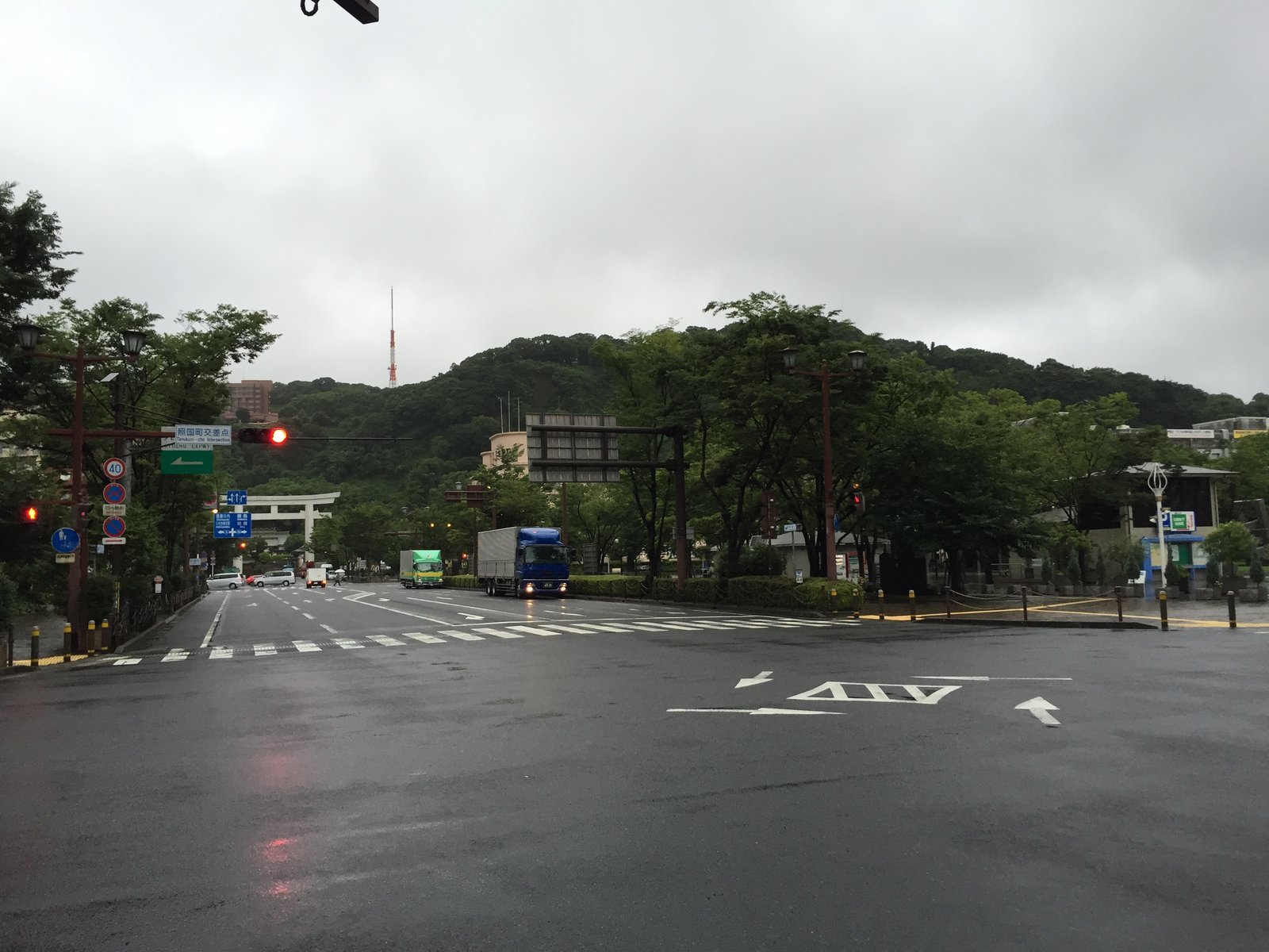 照国神社