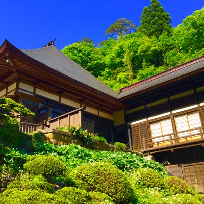 宝珠山立石寺