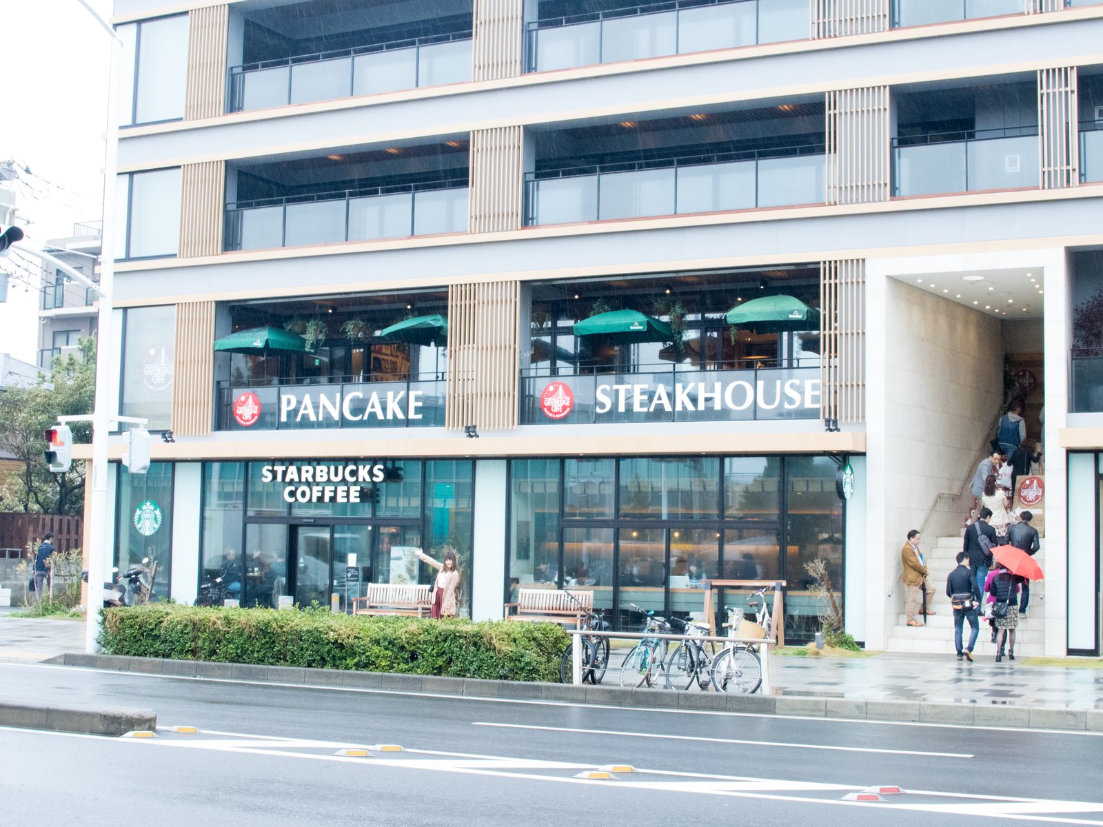 Pancake&Steakhouse Gatebridge Cafe江の島店