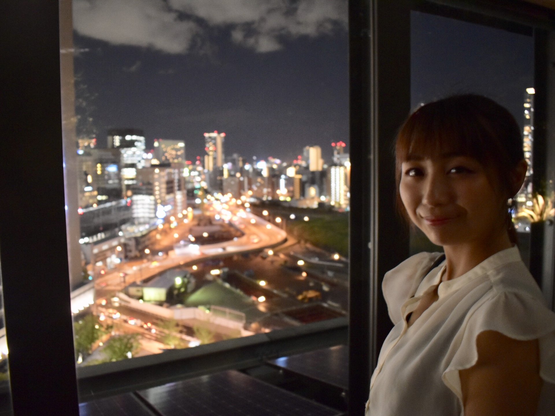 夜デートは梅田で決まり♡おすすめ個室ディナーの後は無料の夜景スポットでロマンチックな時間を楽しもう♡