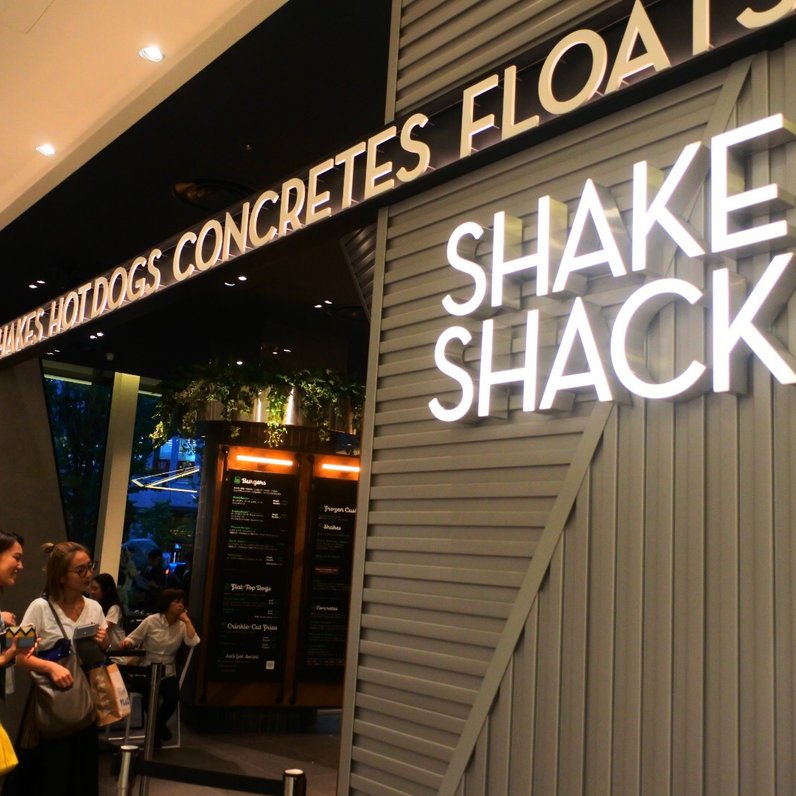 SHAKE SHACK 梅田阪神店（シェイクシャック）