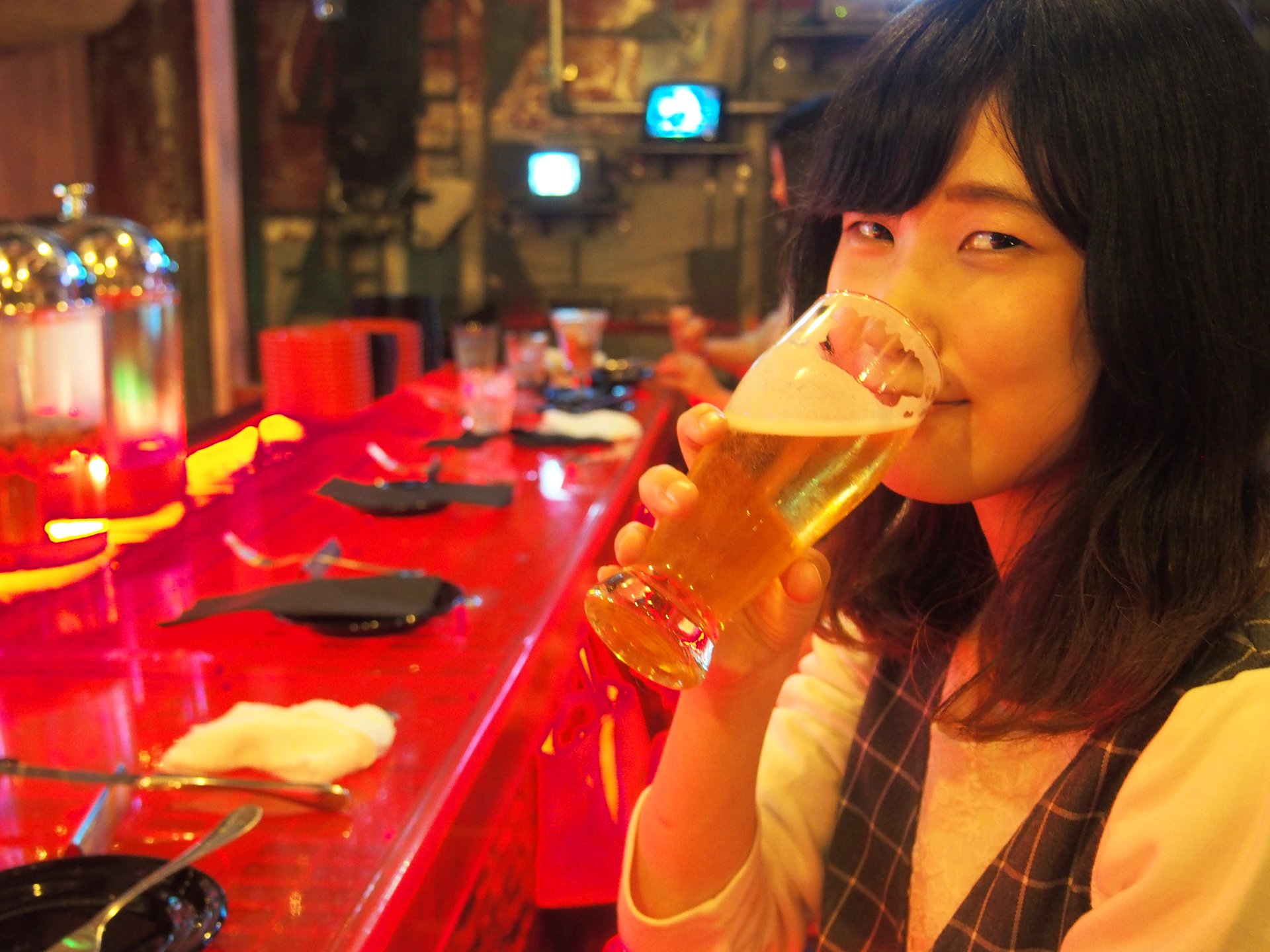 新宿で肉ディナーデート♡感性を刺激しまくる大人の平日夜の楽しみ方はコレ！
