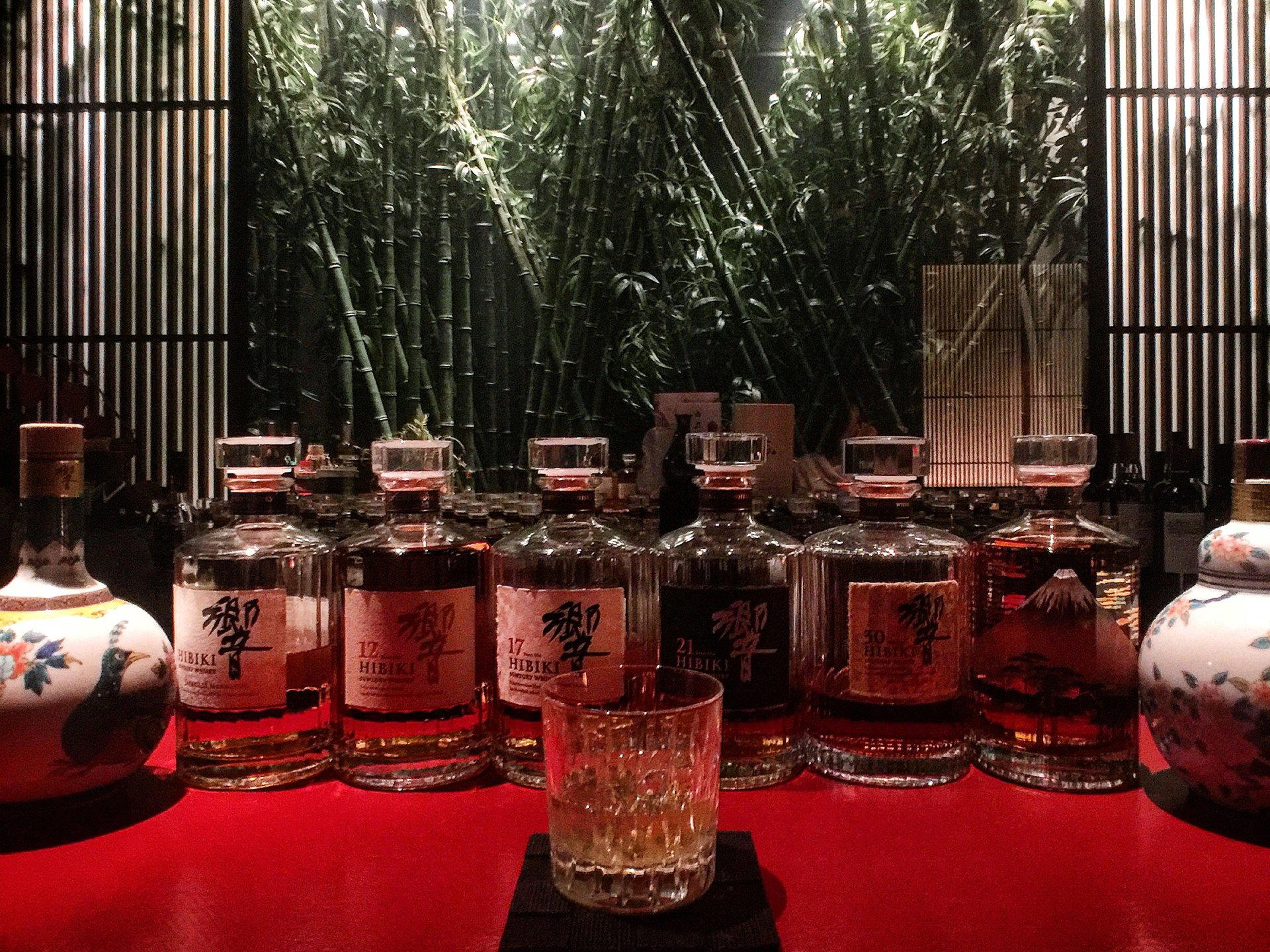 夜の銀座に京都祇園⁉︎「お茶屋Bar楓(かえで)」東京カレンダーおすすめバー