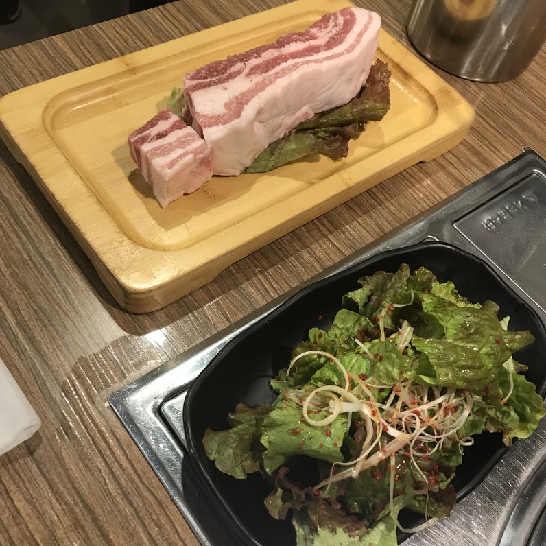 ヨプの王豚塩焼(熟成肉専門店) 新大久保本店