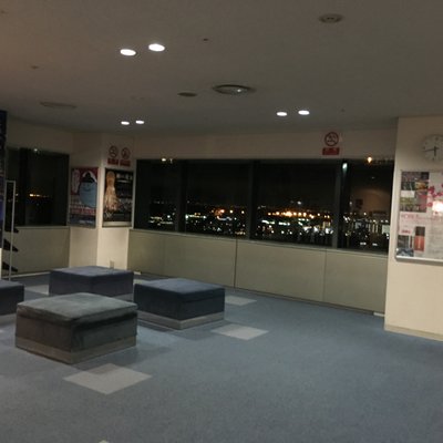 神戸市役所24階展望ロビー