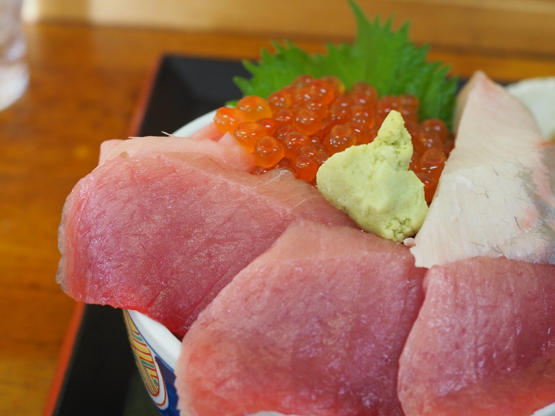 港町銚子でランチをするならココ！食べログ高評価「浜めし」の溢れんばかりの三食丼！