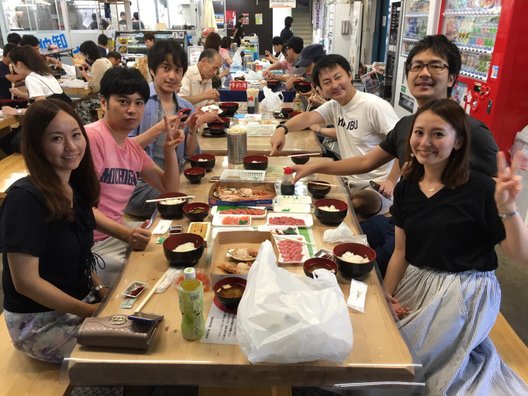 塩釜仲卸市場 マイ海鮮丼コーナー