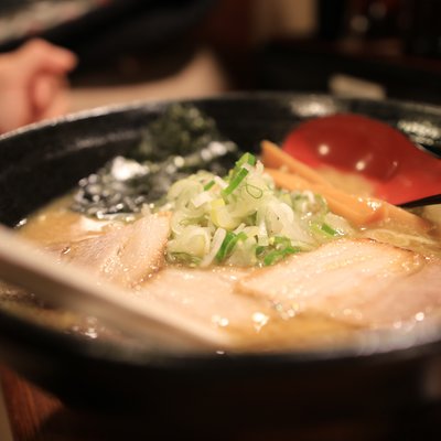 豚骨らー麺とっつぁん