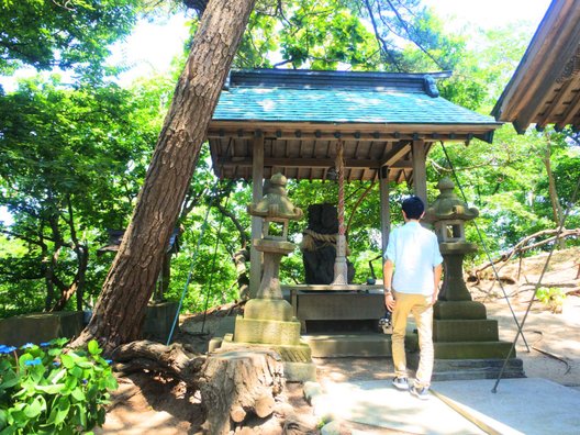 高山稲荷神社