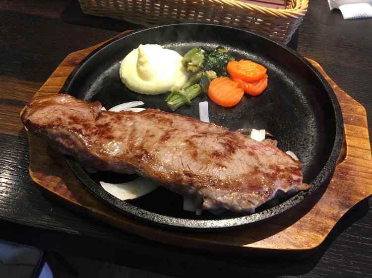 愛知県 大須 ジューシーで美味いステーキ ワイルドだぜ Playlife プレイライフ