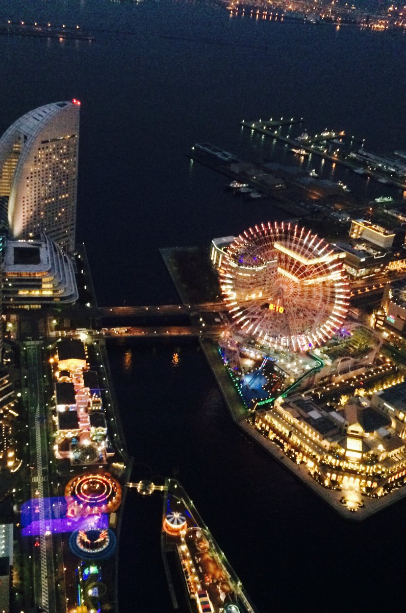 横浜ランドマークタワー