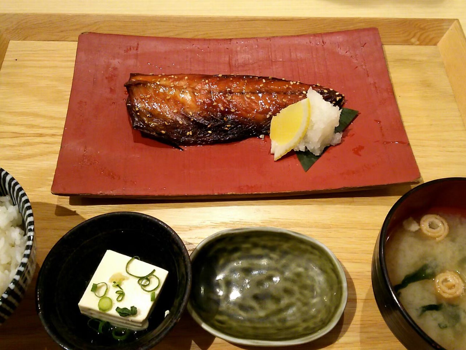 如果您在福岡天神吃魚菜 介紹以 魚 為名的著名餐廳 Playlife Play Life