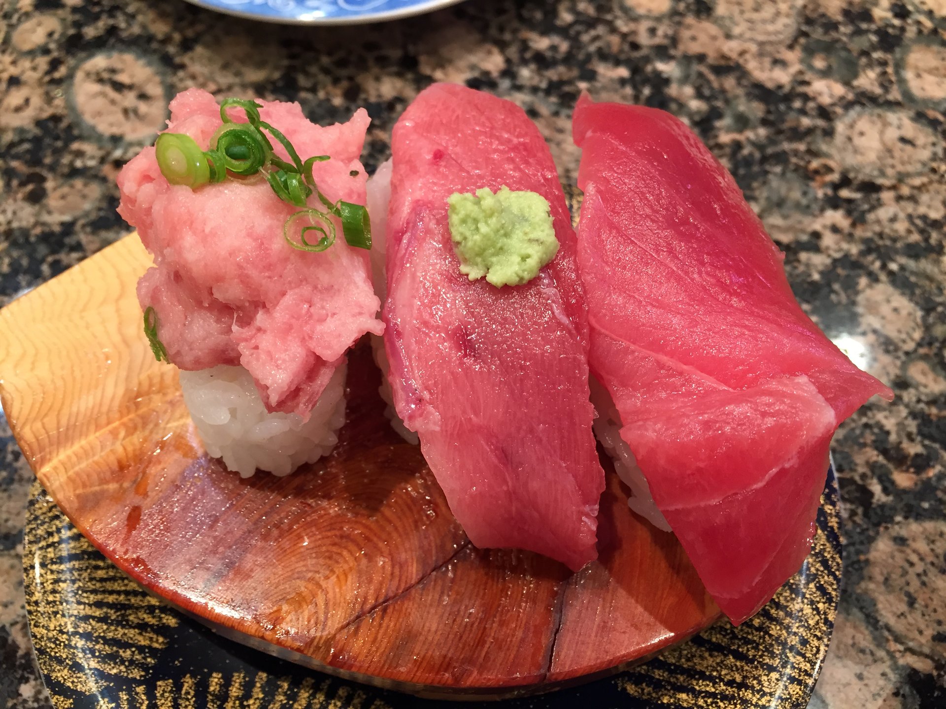 【鳥取地魚回転ずし！】鳥取にあるのに北海道？！境港直送。おいしい新鮮な魚の寿司を楽しむ！