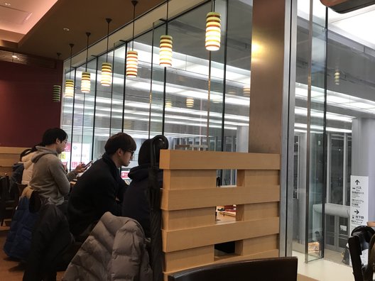 Krispy Kreme Doughnuts  キュービックプラザ新横浜店（クリスピークリームドーナツ）