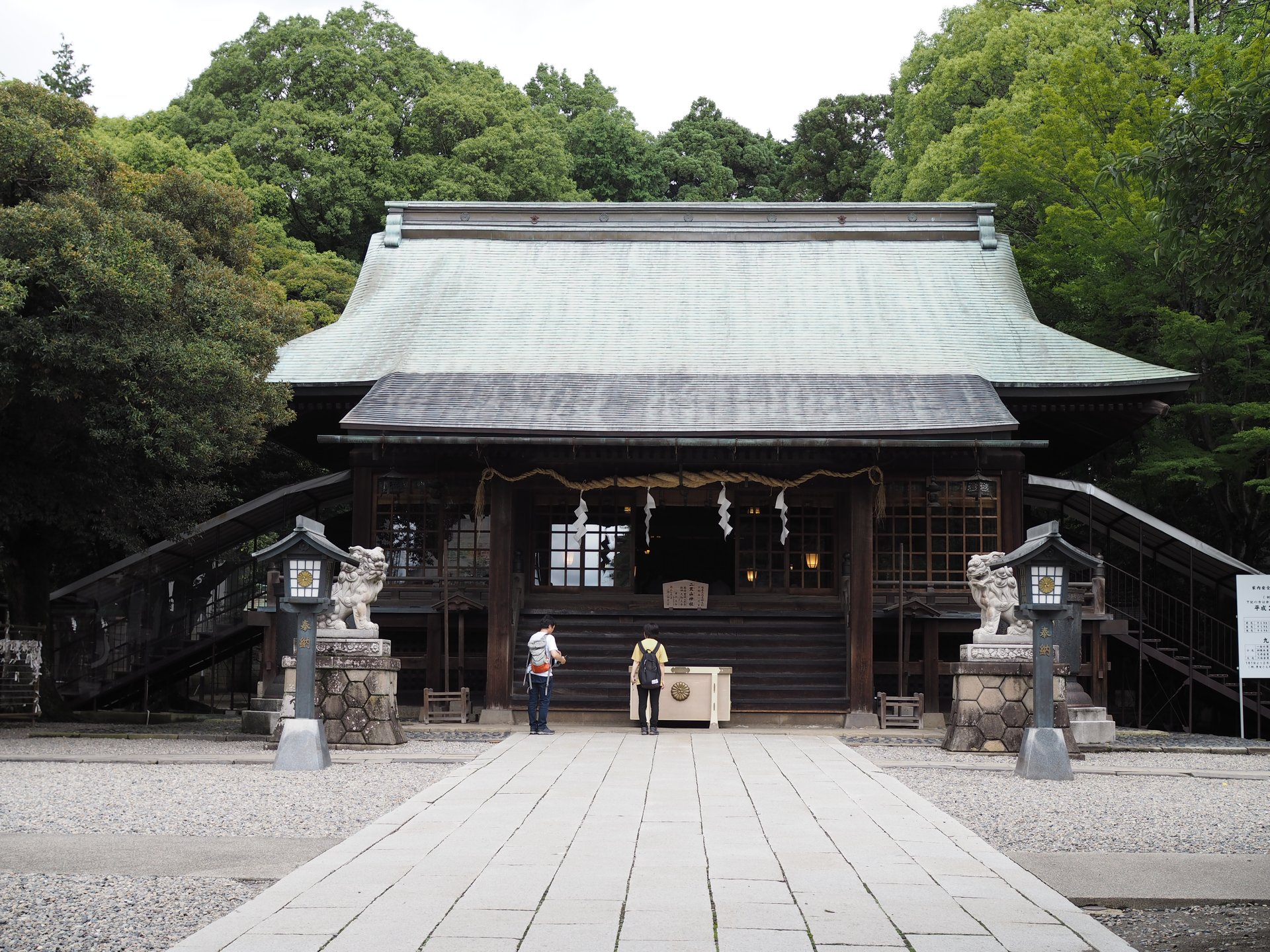 【栃木旅】ランチは「来らっせ」で餃子三昧！そのあとは「宇都宮二荒山神社」でパワーチャージ！♪