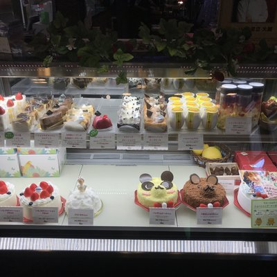 【閉店】グリルレストラン＆スイーツカフェ スコール 東新宿店 （SQUALL）