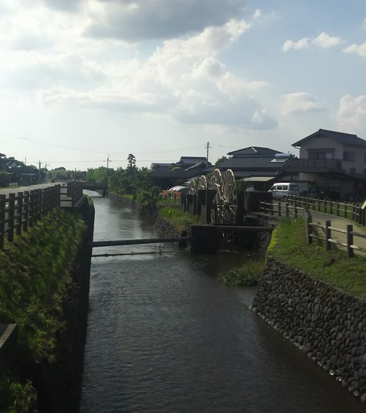 菱野の三連水車