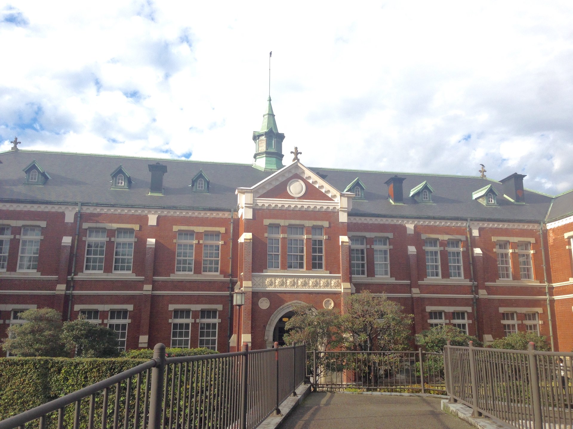 【実は意外な都心の穴場】北の丸公園～東京国立近代美術館工芸館おでかけプラン！