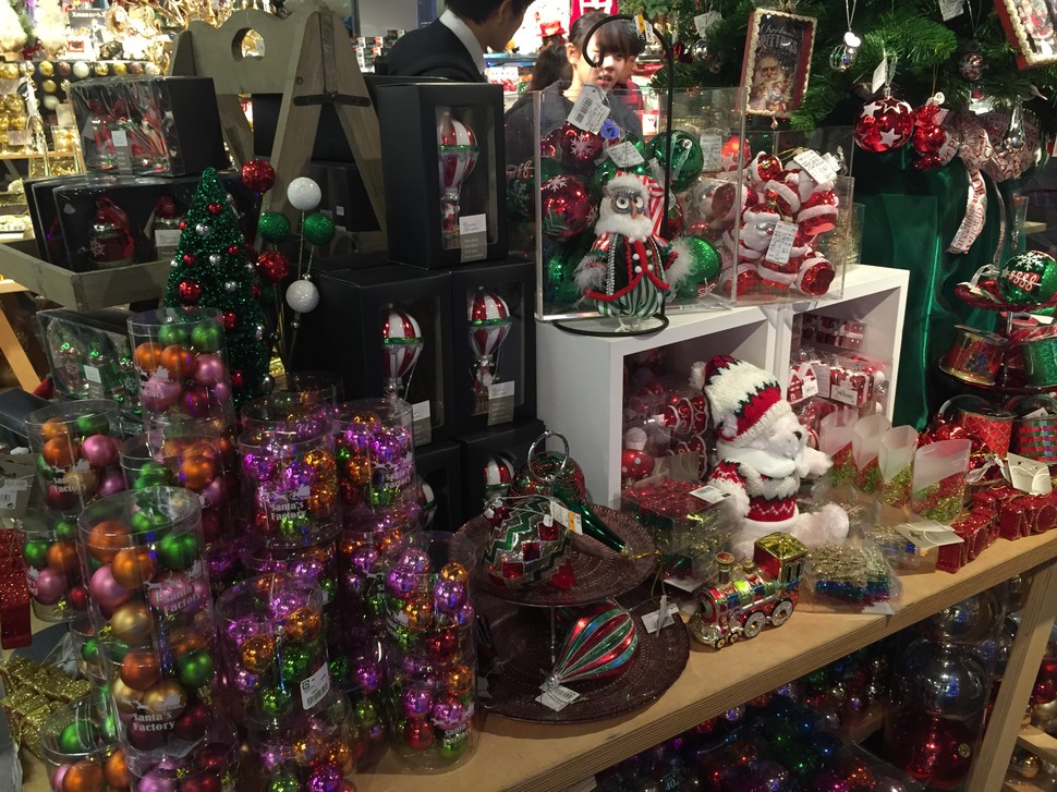 カップルのプレゼント選びならココ 渋谷loftはクリスマスグッズの宝庫 Playlife プレイライフ