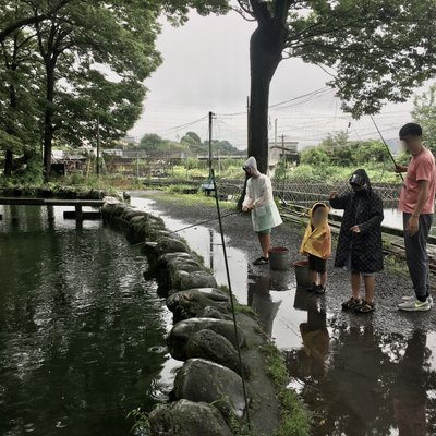 多摩川養殖つり堀場