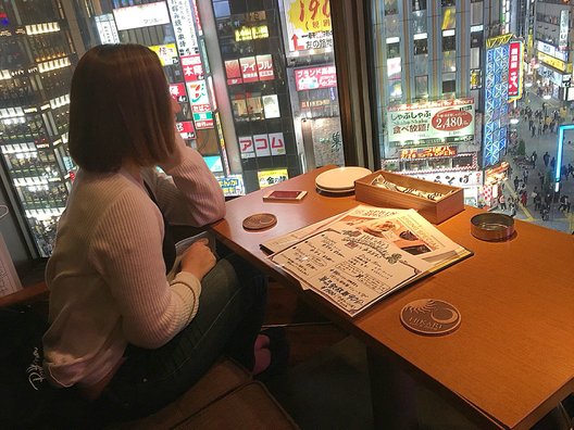 CheeseTable 新宿店（チーズテーブル【旧店名】HIKARI cafe＆dining）