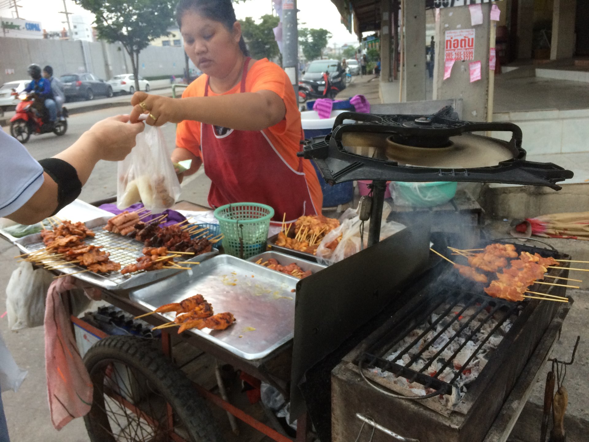 タイで挑戦すべきおすすめ屋台料理！たぶんお腹にあたらない3選