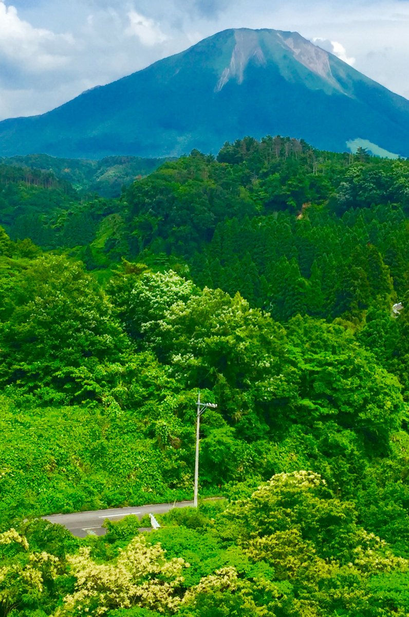 グランピングを楽しめるカフェ 鳥取県西部へいったら大山の麓fbi Daisenへ Playlife プレイライフ