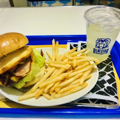 Blue Star Burger Gourmet 113 渋谷宇田川店（ブルースターバーガーグルメ）