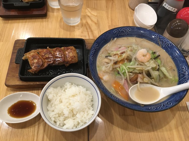 美味しいちゃんぽんが食べたくなったら 浜ちゃんぽん 前原店 シャキシャキ野菜 シコシコ麺 Playlife プレイライフ