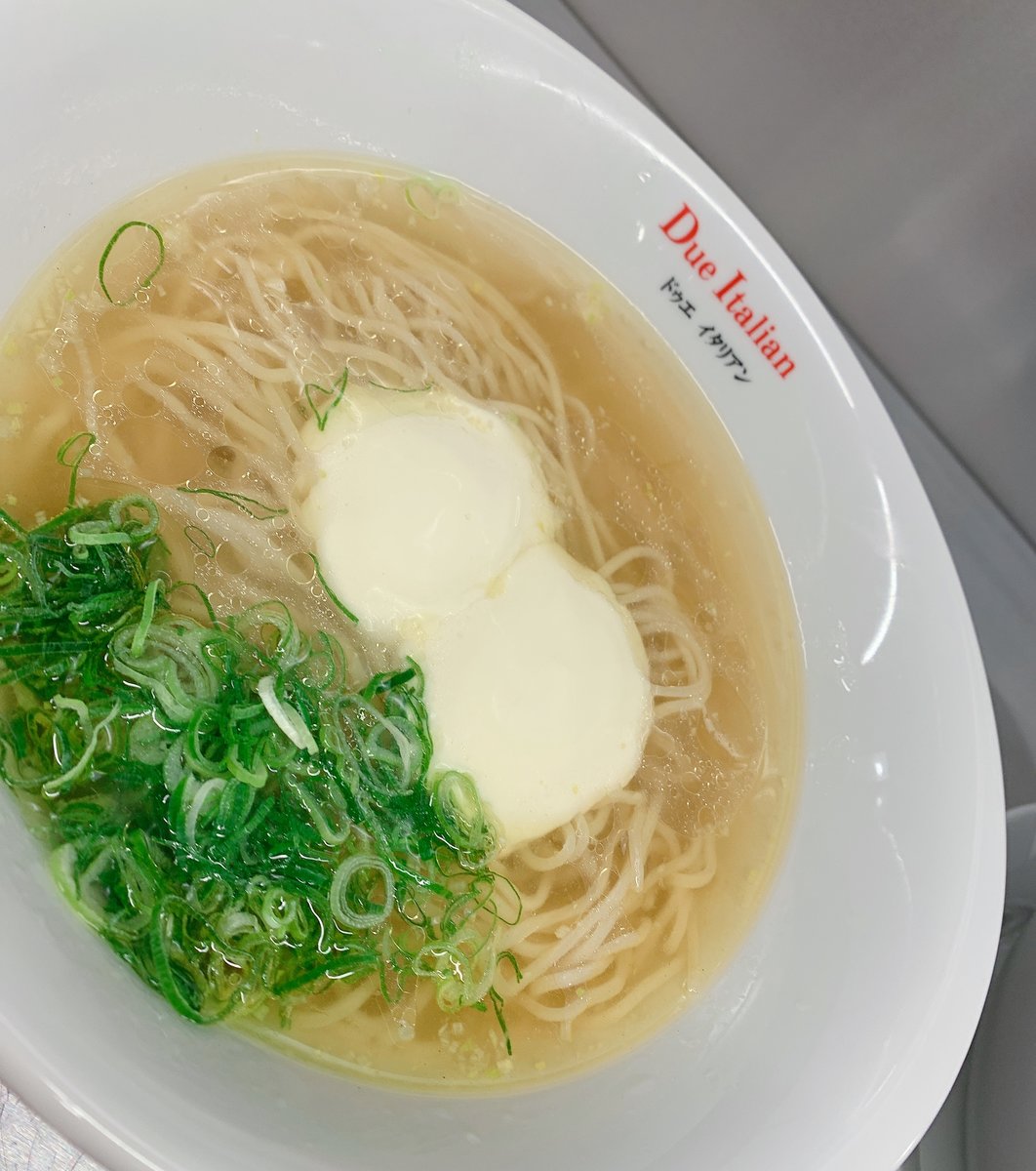 黄金の塩らぁ麺 ドゥエ イタリアン 東急プラザ渋谷店 