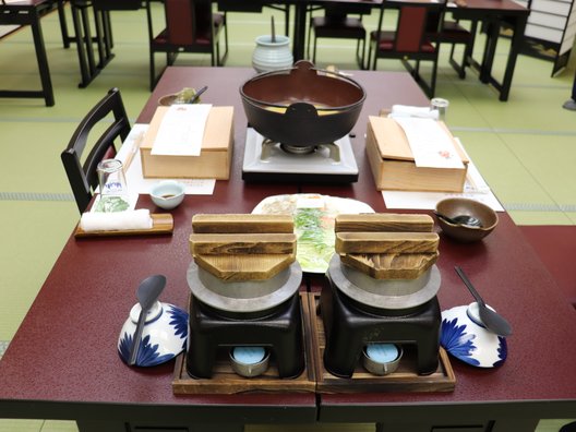 かくれ里の宿 森の交流館